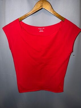 Urban Outfitters Red Cap-Sleeve Tee NWOT Cotton casual 90s Size M